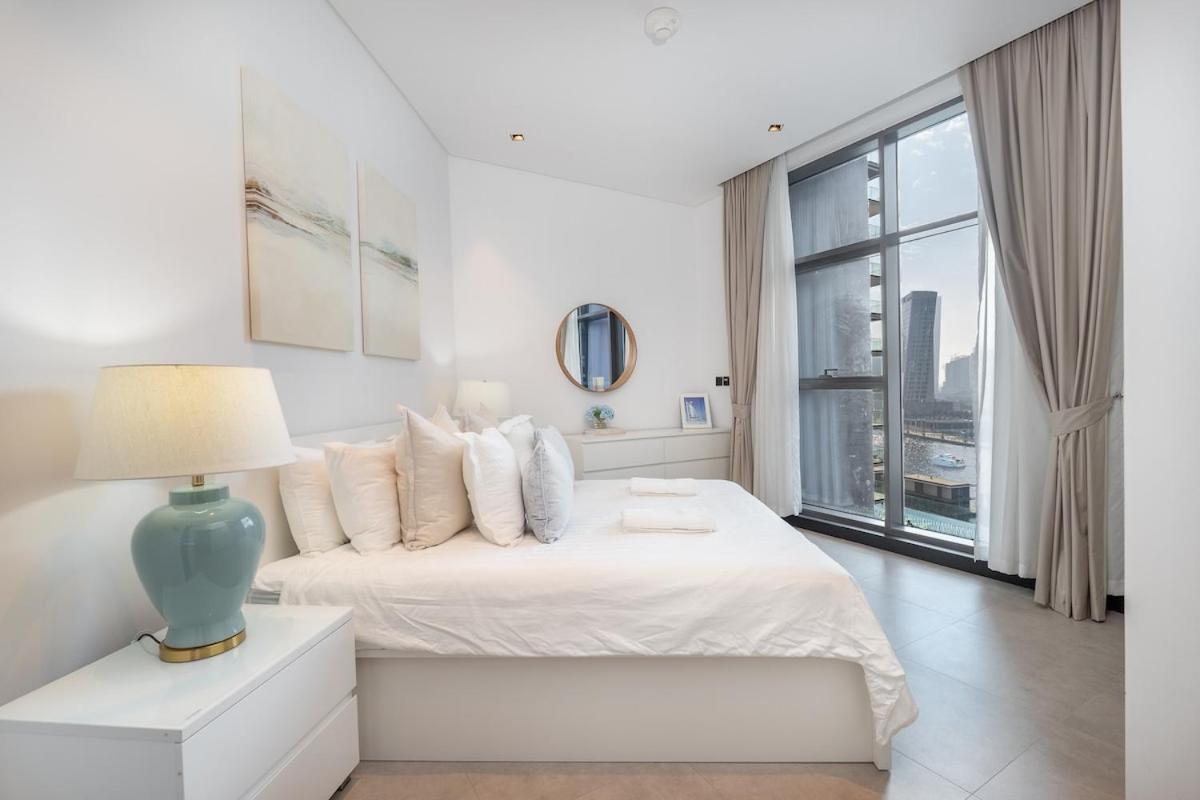Opulent In Business Bay - Burj Views From Infinity Pool&jacuzzi *