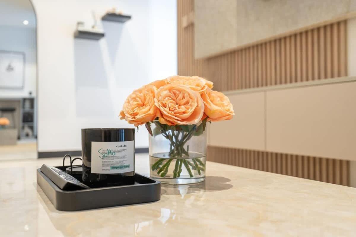 Water Front Apartment, Burj Khalifa Views Appartement
